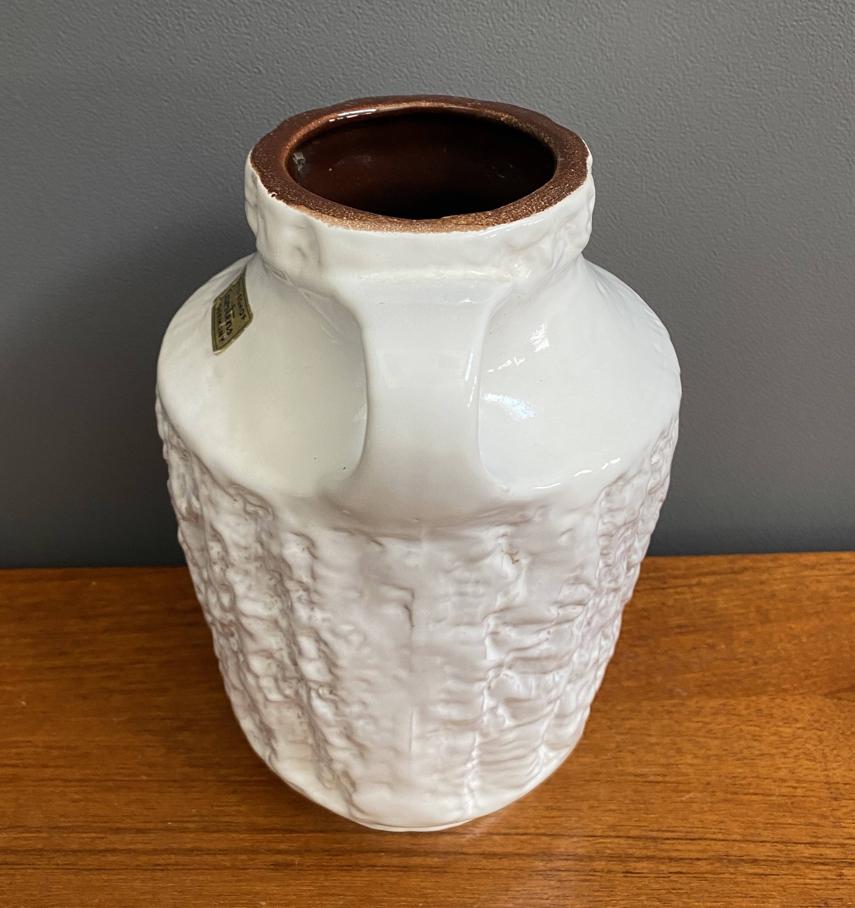 Vase en lave blanche épaisse de Carstens, Allemagne de l'Ouest, modèle 222-20, années 1970