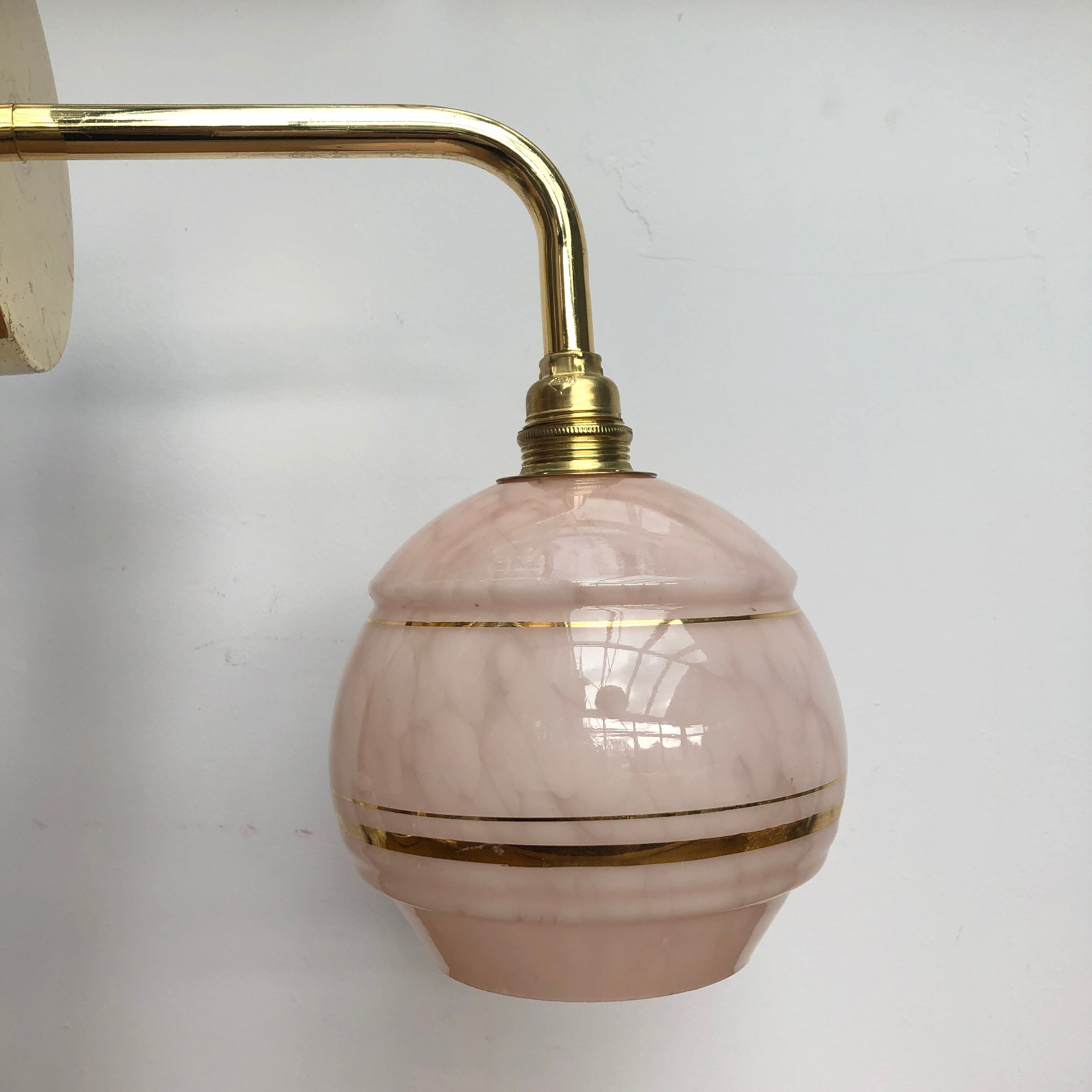Applique tulipe vintage en verre de clichy rose