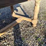Farm table