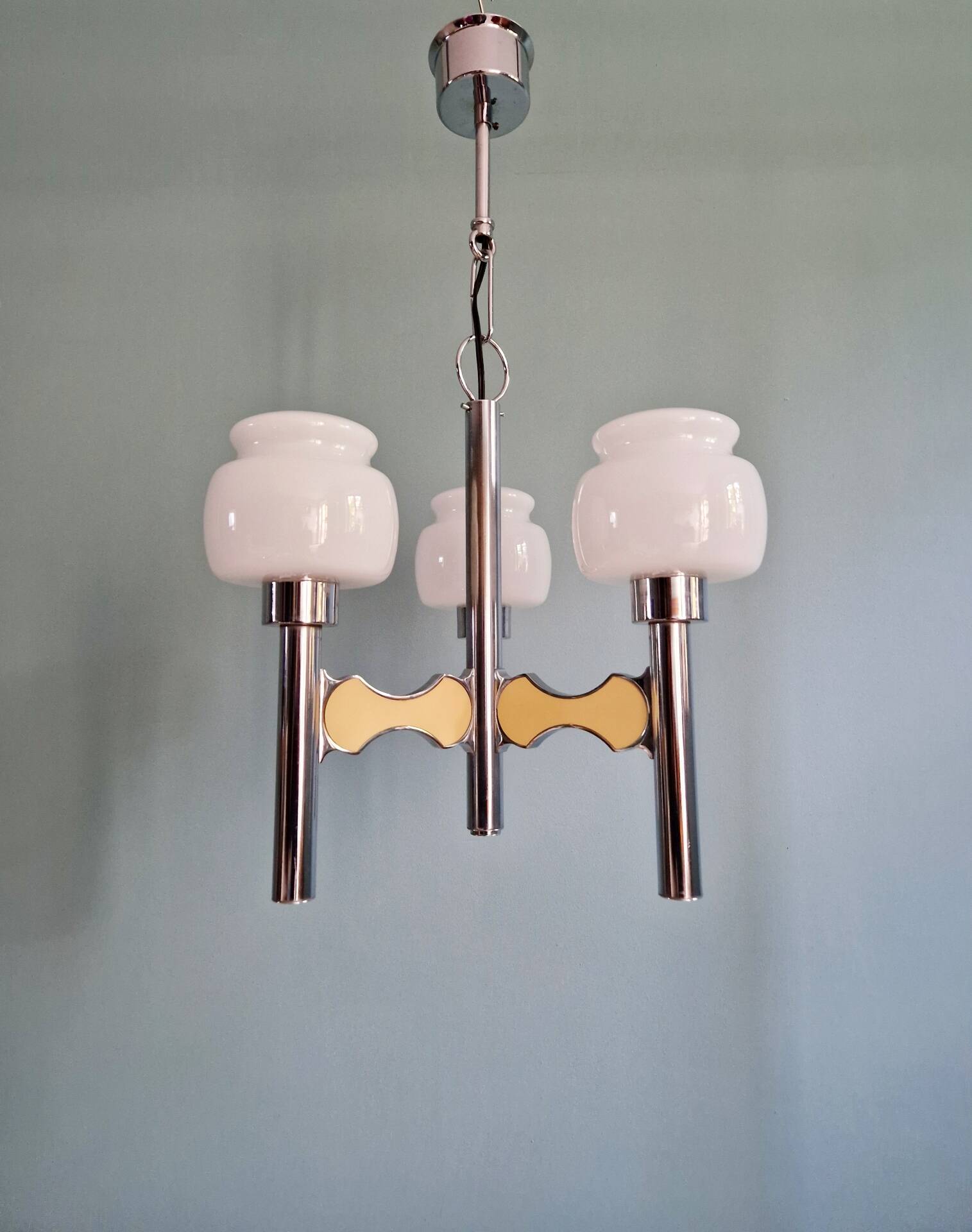 Lustre Space Age in chrome metal and opaline, G. Sciolari, 1970