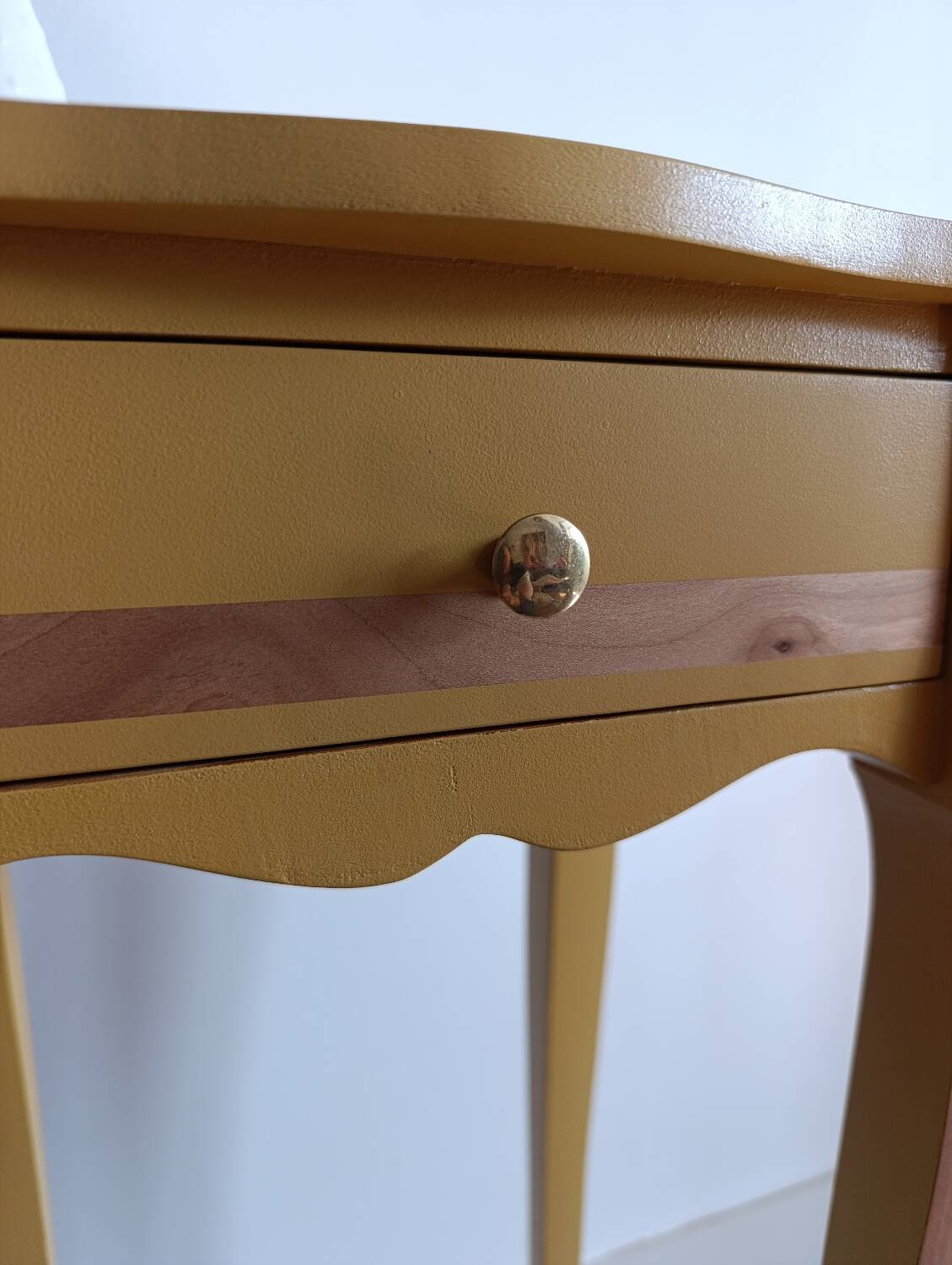 Antique gueridon