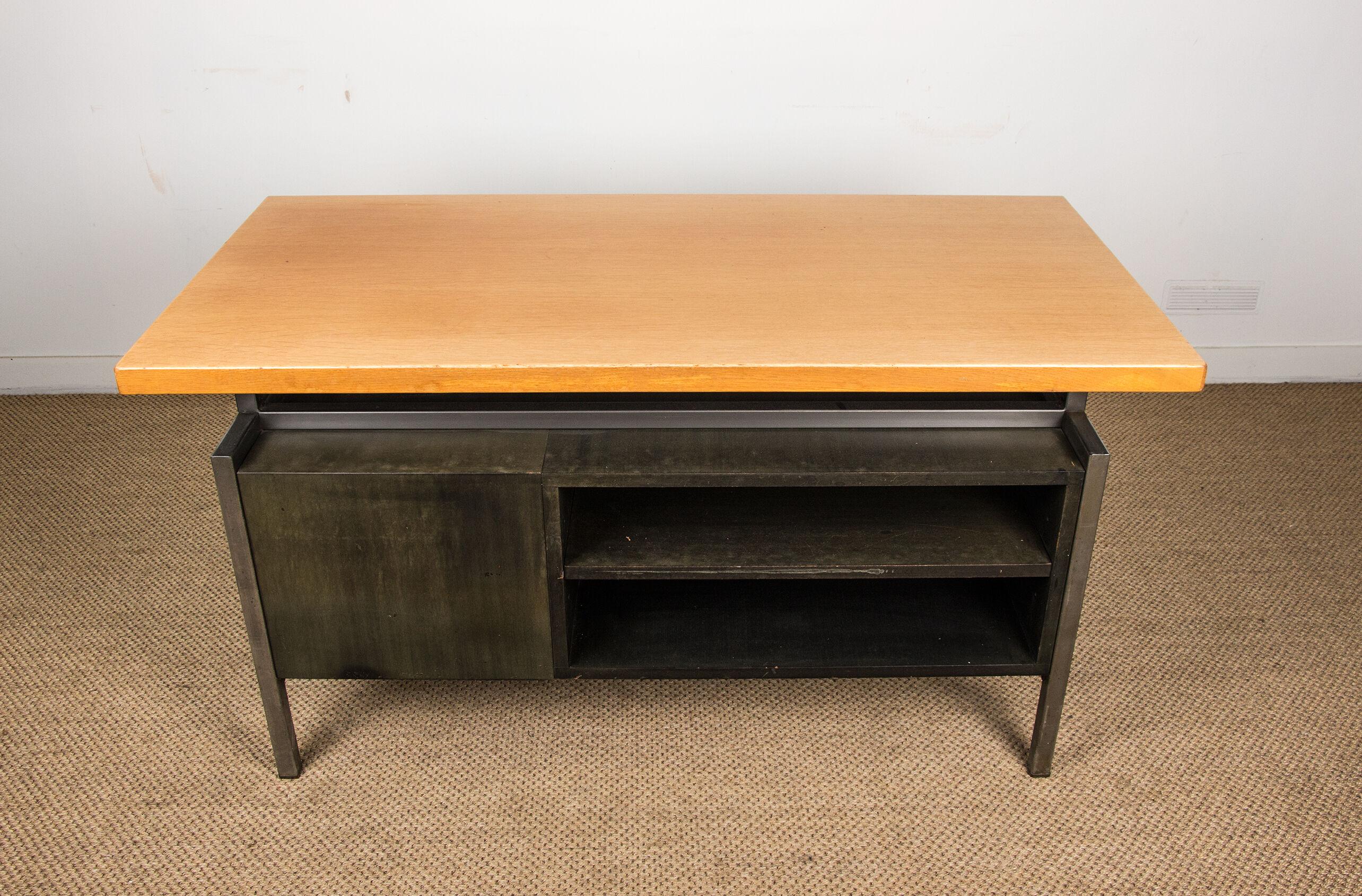 Large industrial office, double-sided, beech tray, Aluminium and tinted wood 1970.