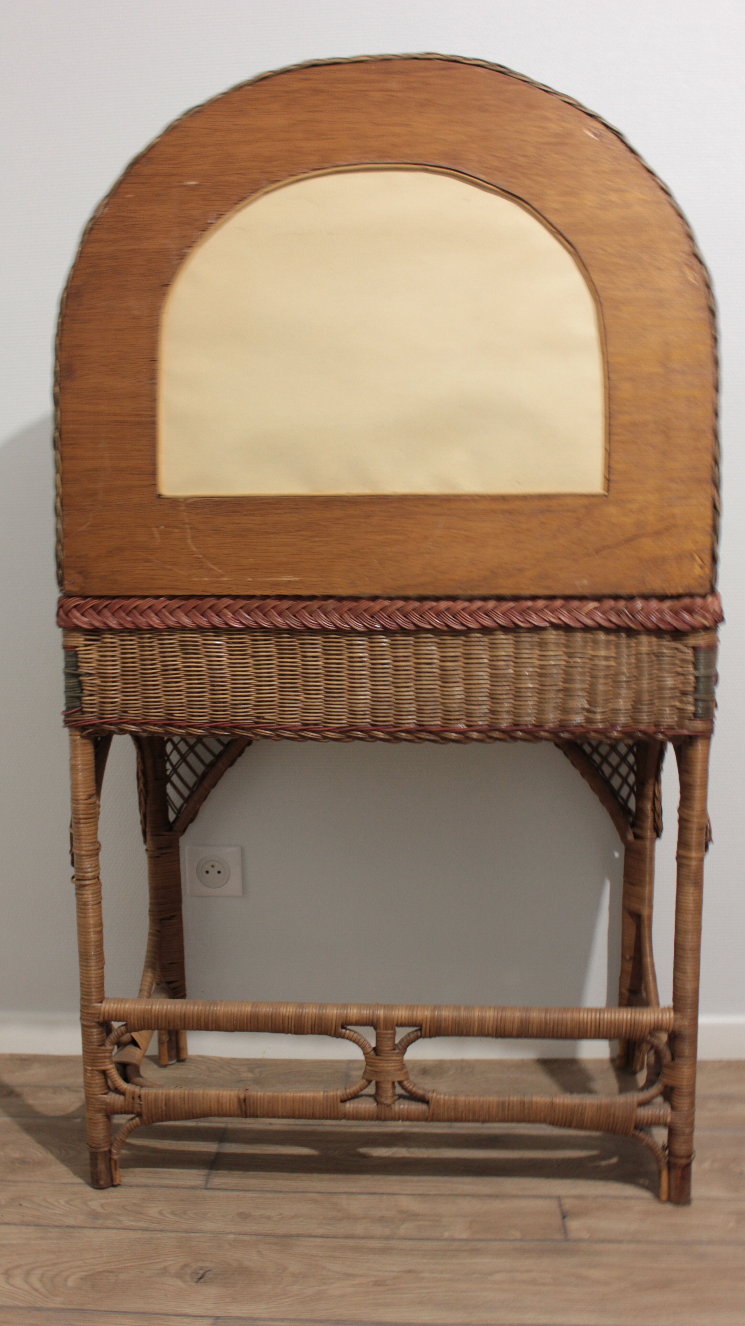 70s wicker and rattan hairdresser