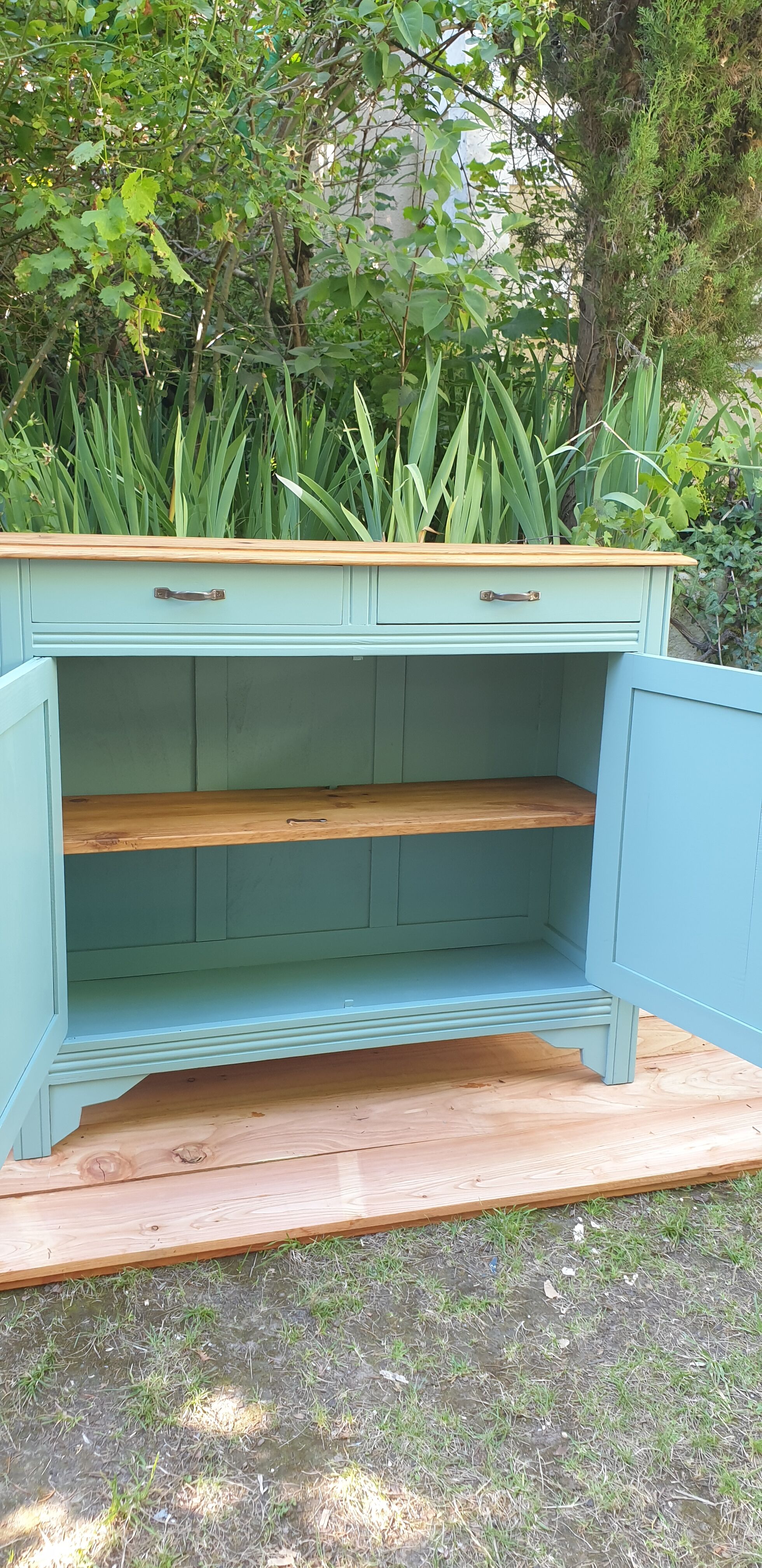 Green art deco buffet