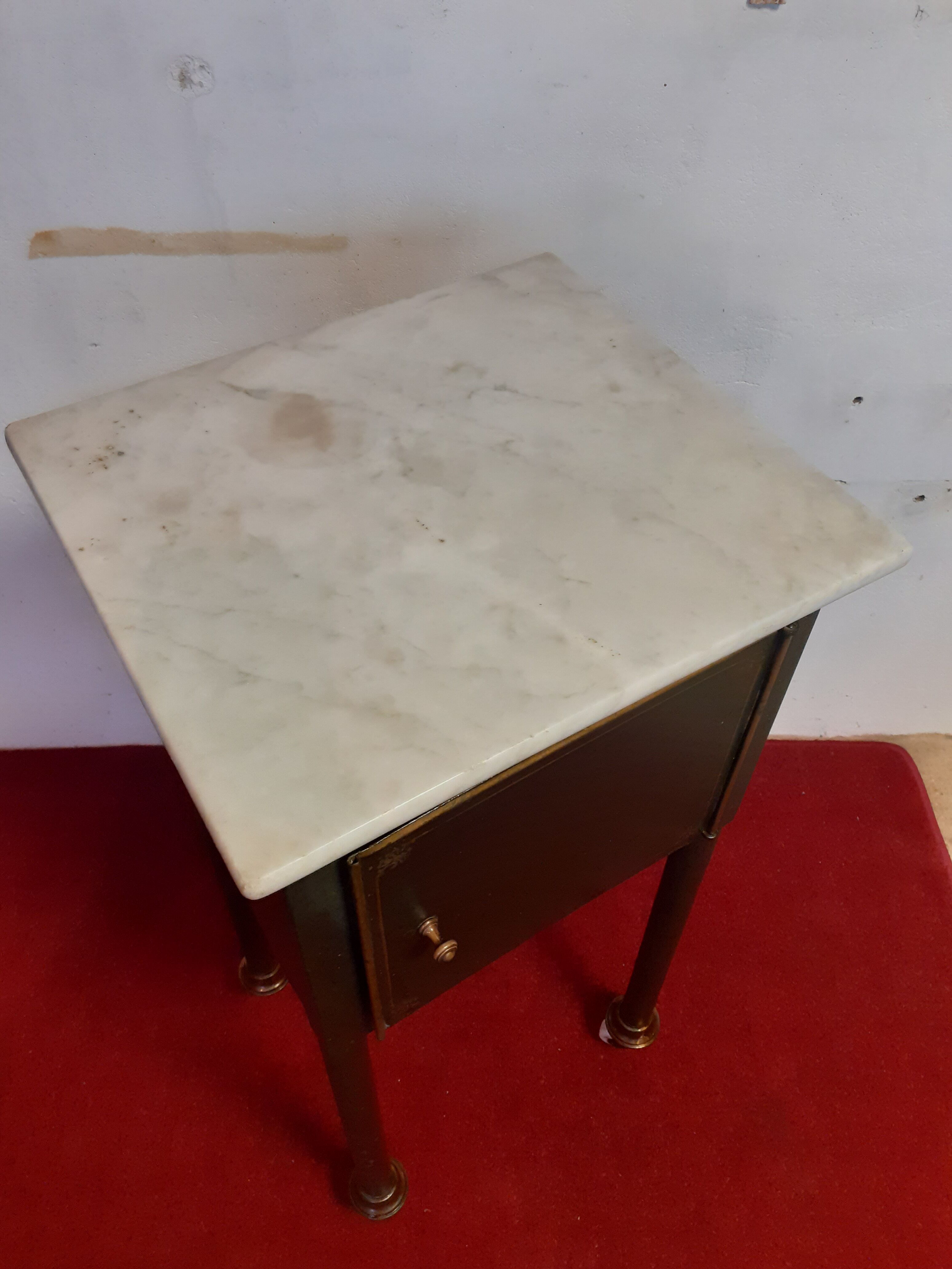 Table de chevet en tôle et marbre début XXeme