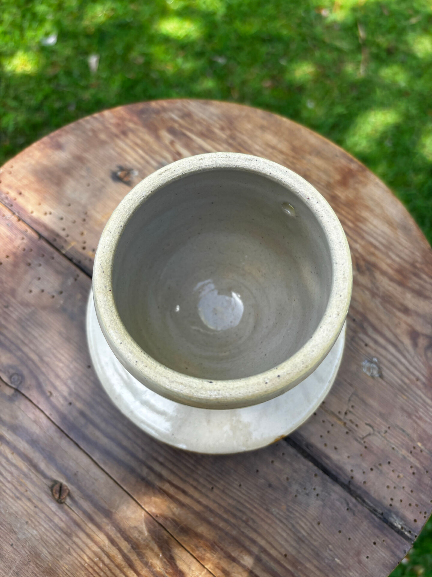 Vintage beurrier à eau en grès du berry