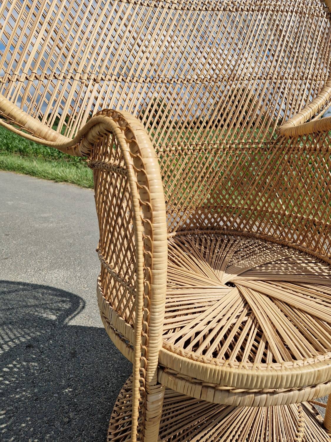 Emmanuelle adult armchair