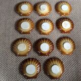Series of 11 ramekins