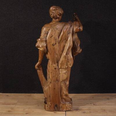 Great 17th-century wooden sculpture, Saint Catherine of Alexandria
