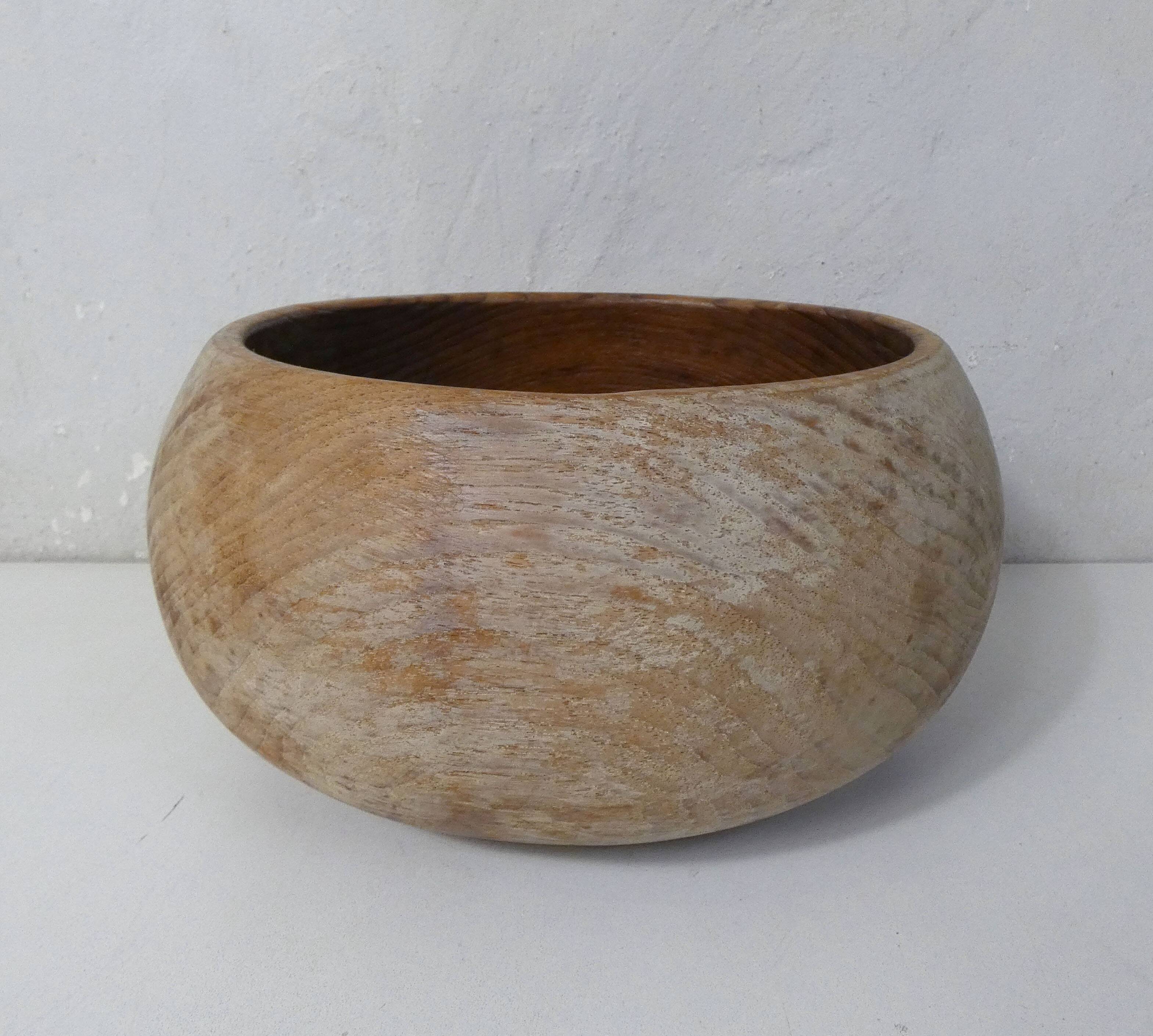 turned wooden fruit bowl