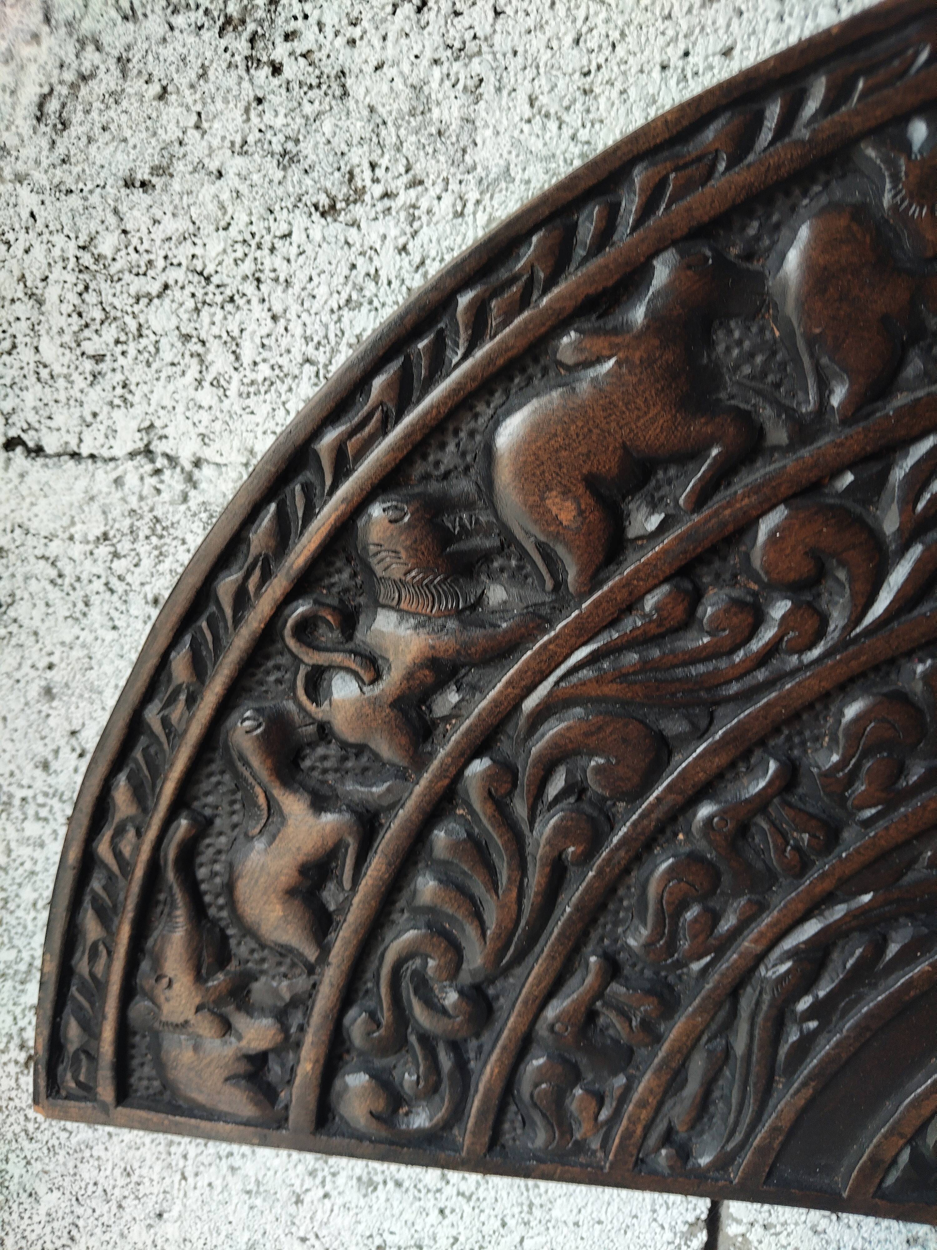 Carved wooden fronton mural – Asian craftsmanship