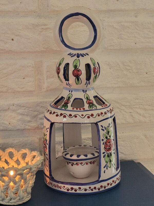 Ceramic candle holder