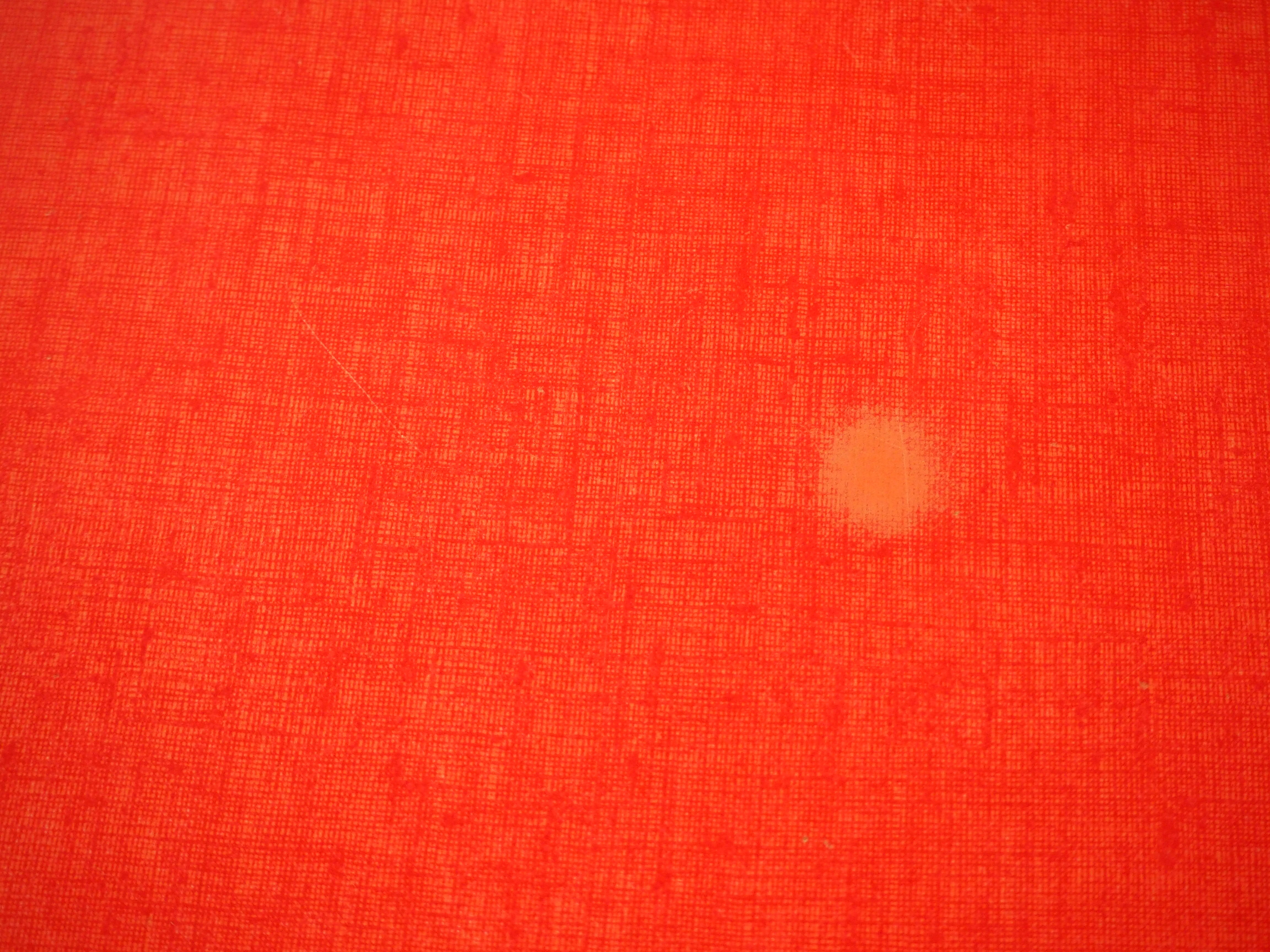 TABLE with two Italian EXTENSIONS and its 6 vintage CHAIRS of the 1970s in red color