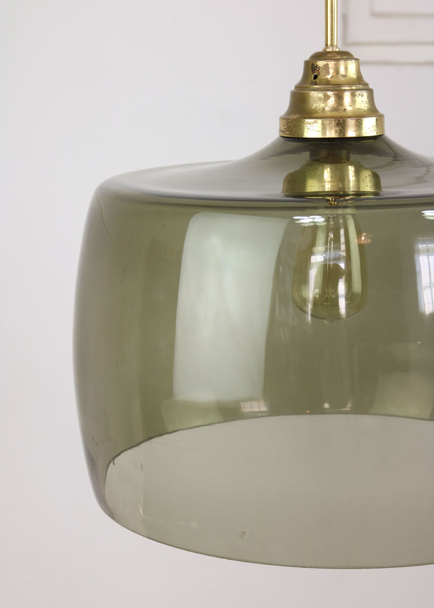 Green italian mid-century glass & brass ceiling lamp