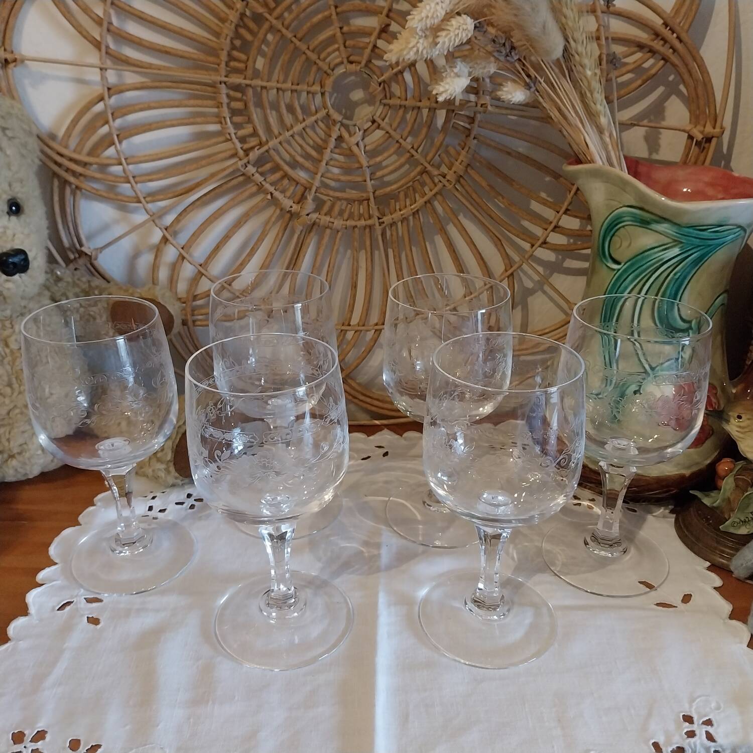 Crystal footed glasses from Arques, Matignon model.