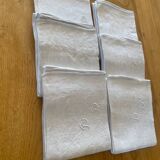 6 VV monogram napkins