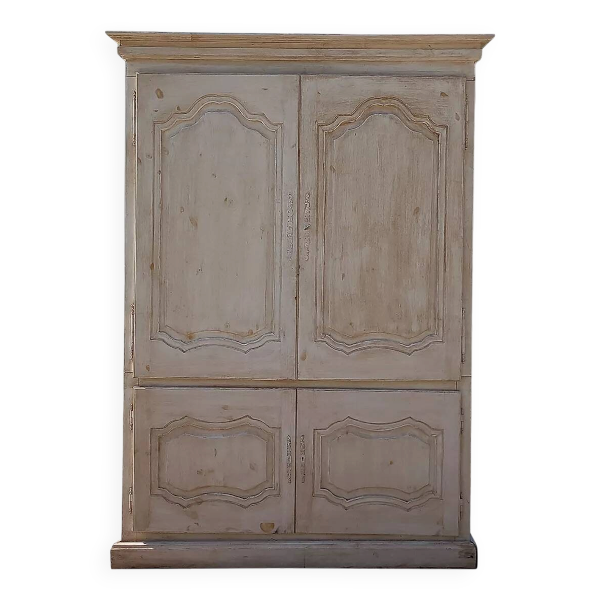 Armoire en bois écru