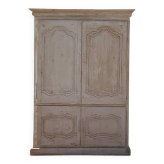 Shabby chic wardrobe