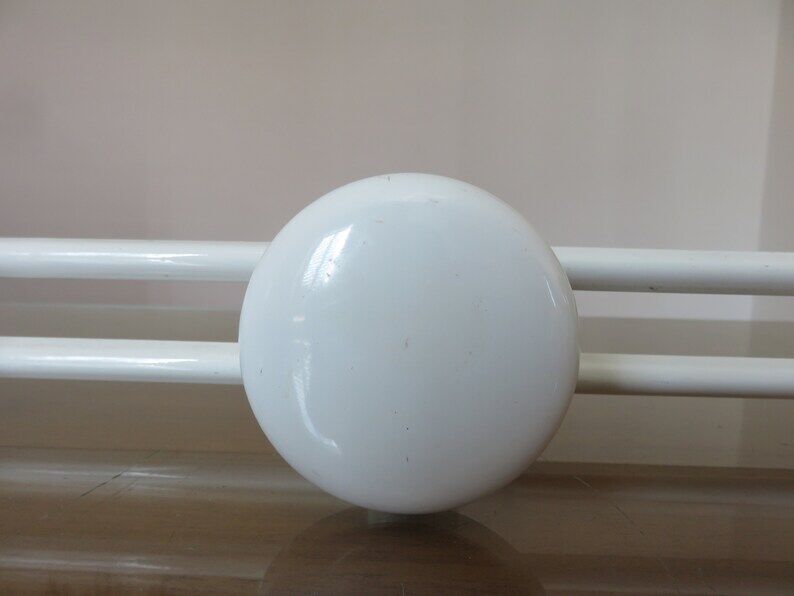 Coat rack 3 patères in white lacquered metal 70s