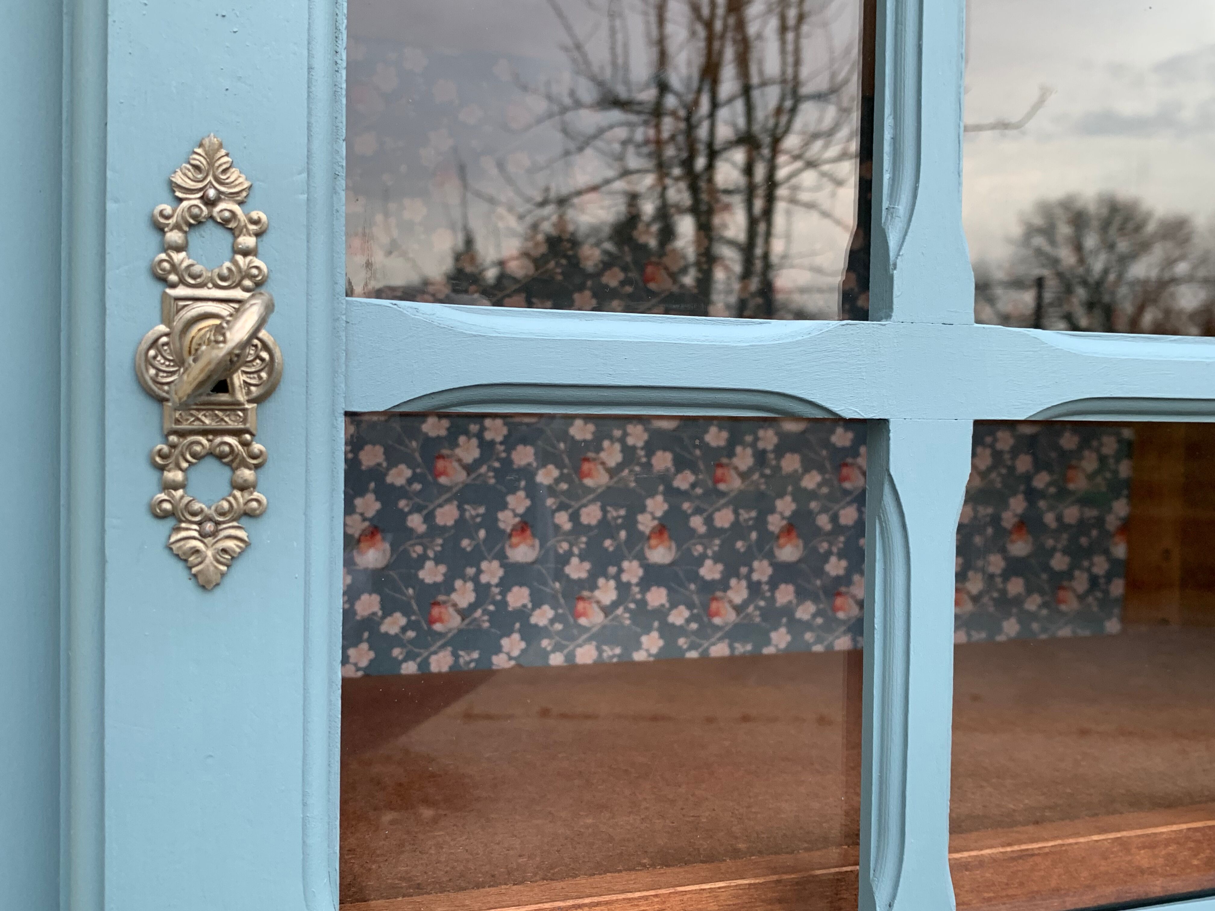 Parisian wardrobe glazed blue gray