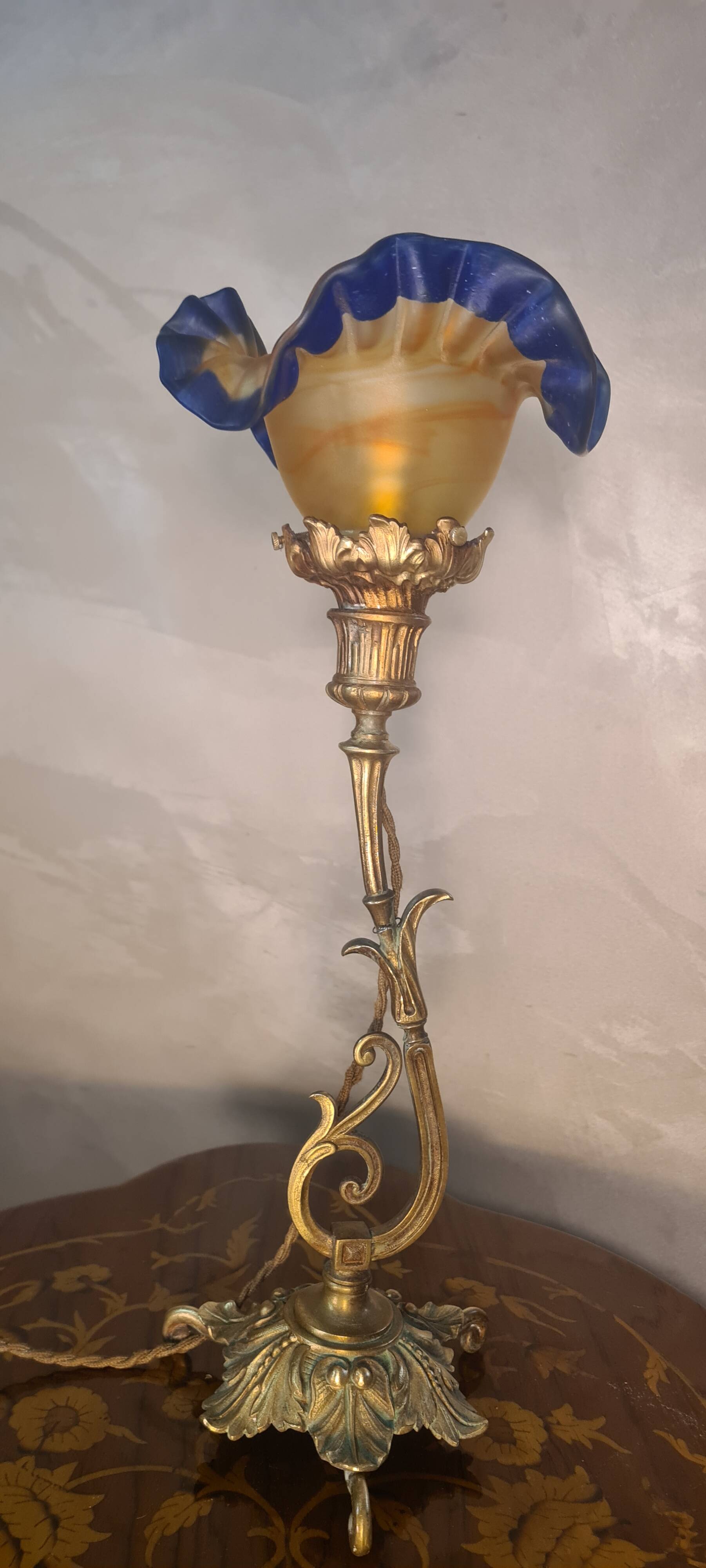 Bronze art nouveau tulip lamp signed vianne 40x16 old elec ok