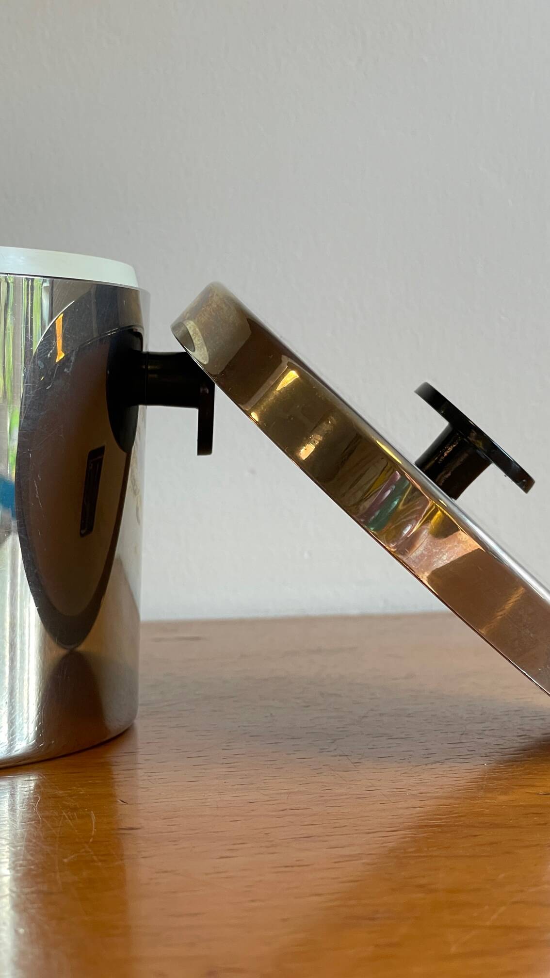 Ice cube tray by freddo therm - swiss patent international