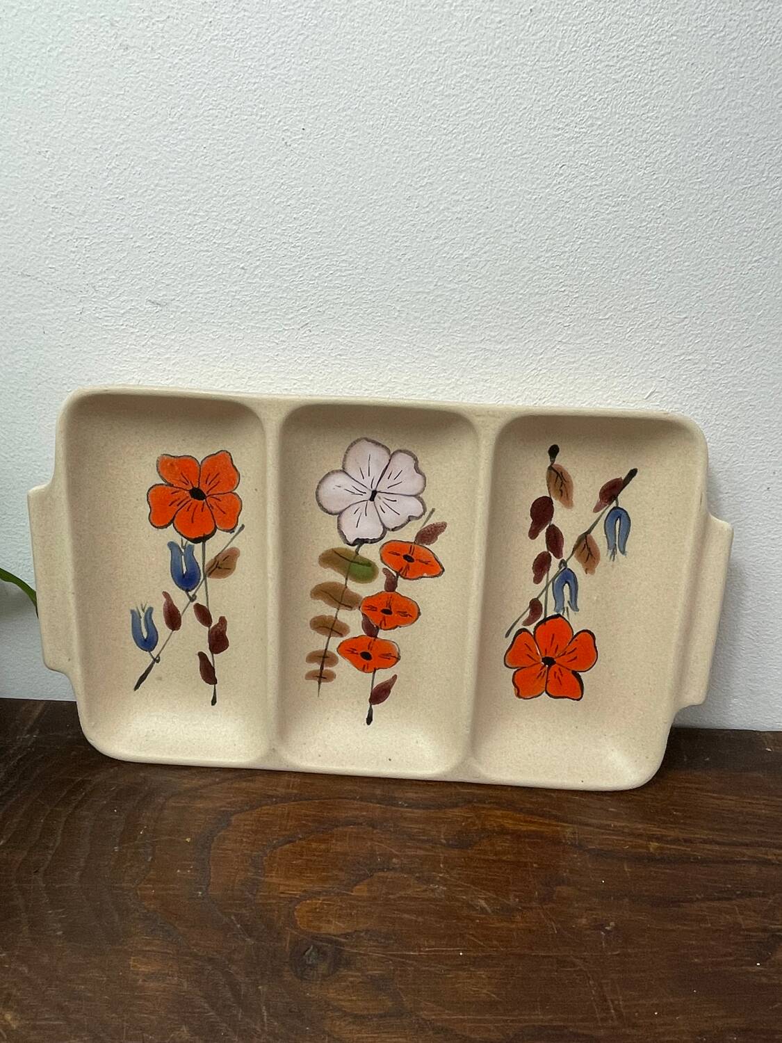 Stoneware serving dishes