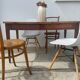 Table en bois vintage