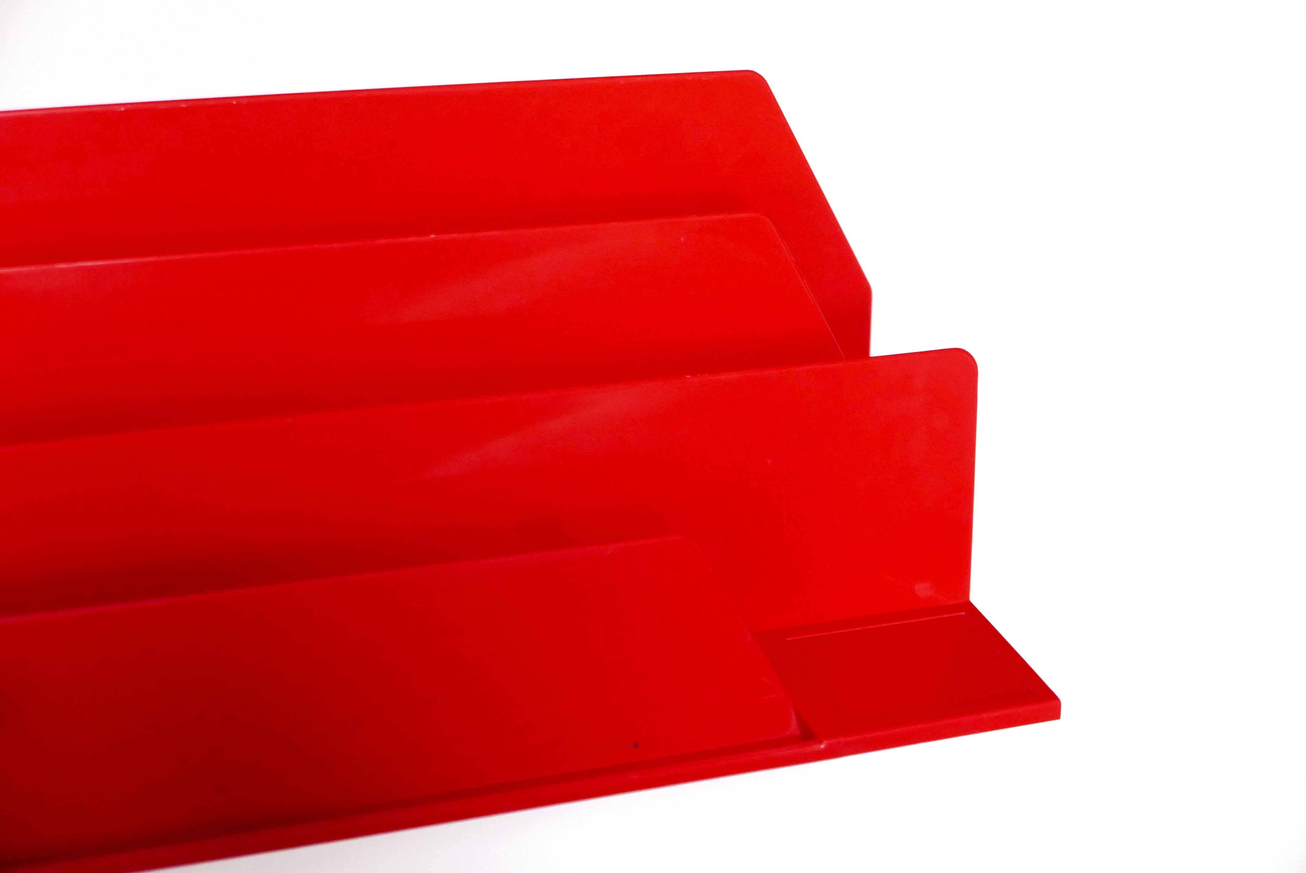 Lynx red plastic mail door, 70s