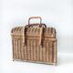 Panier rectangulaire en osier tressé