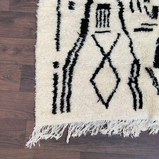 Berber carpet Azilal white and black 140 x 250 cm