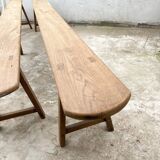 Paire d’anciens grands bancs de ferme