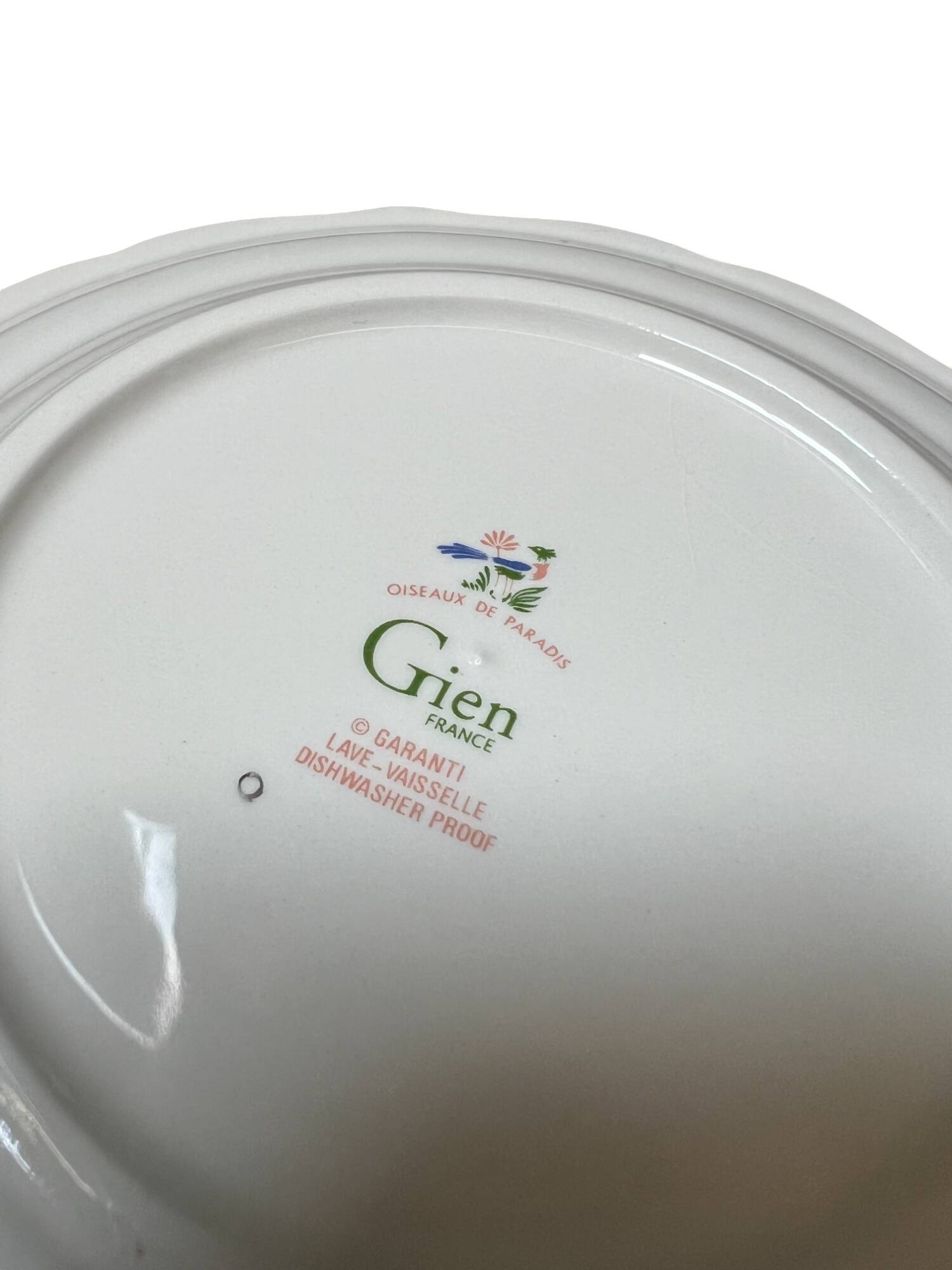 Gien earthenware dessert plate with bird of paradise motif