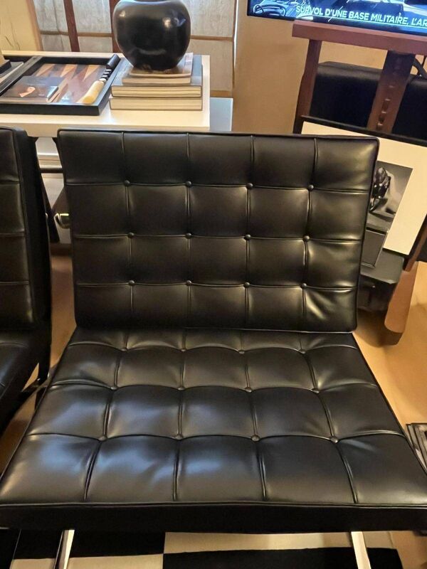 Fauteuil / Chauffeuse Barcelona Mies van der Rohe