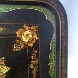 Large Napoleon III tray in black metal painted with floral decoration. 72x57 cm Good condition B795