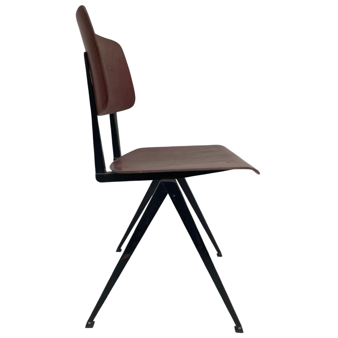 Chaise industrielle Galvanitas S16 Pagholz Pays-Bas 60's
