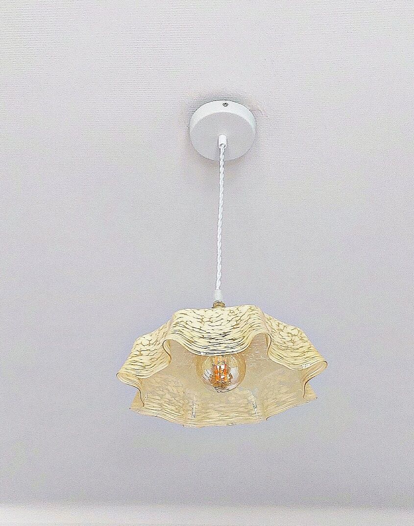 Clichy glass suspension