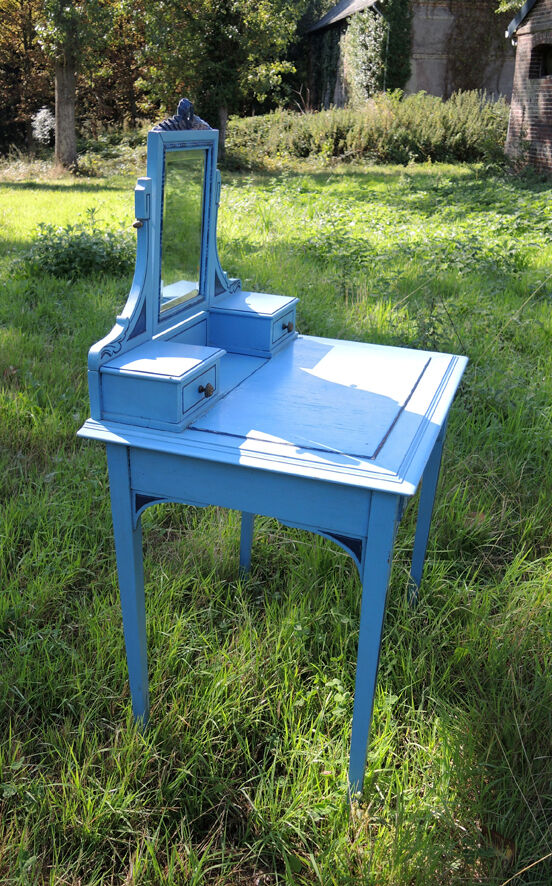 Former hairdresser - blue painted wood toilet table