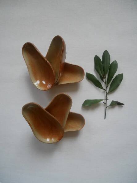 Handmade stoneware avocado dinner set