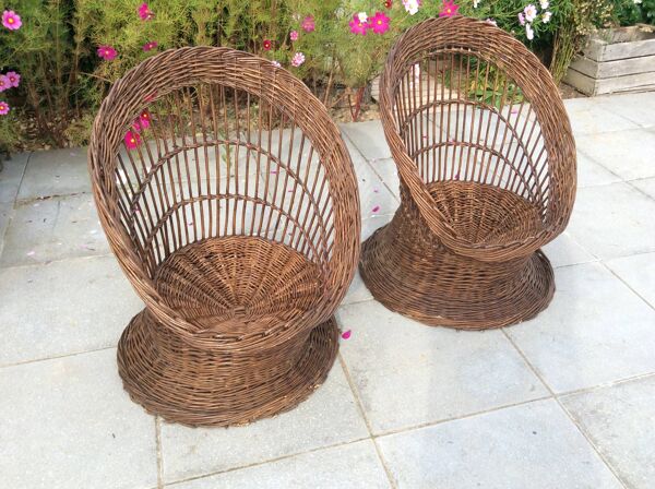 Fauteuils corbeille en osier