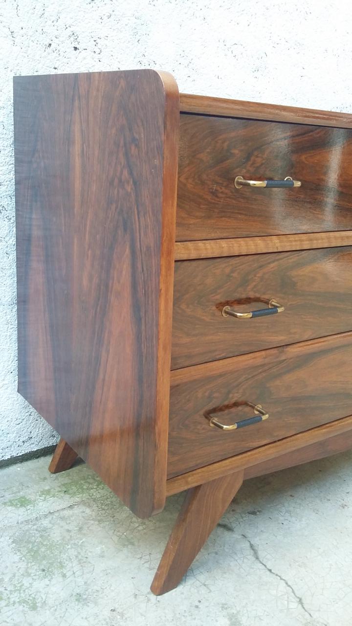 Commodity vintage feet compass