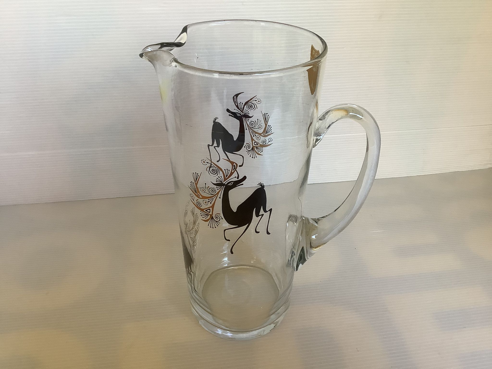 Old deer jug Fains France