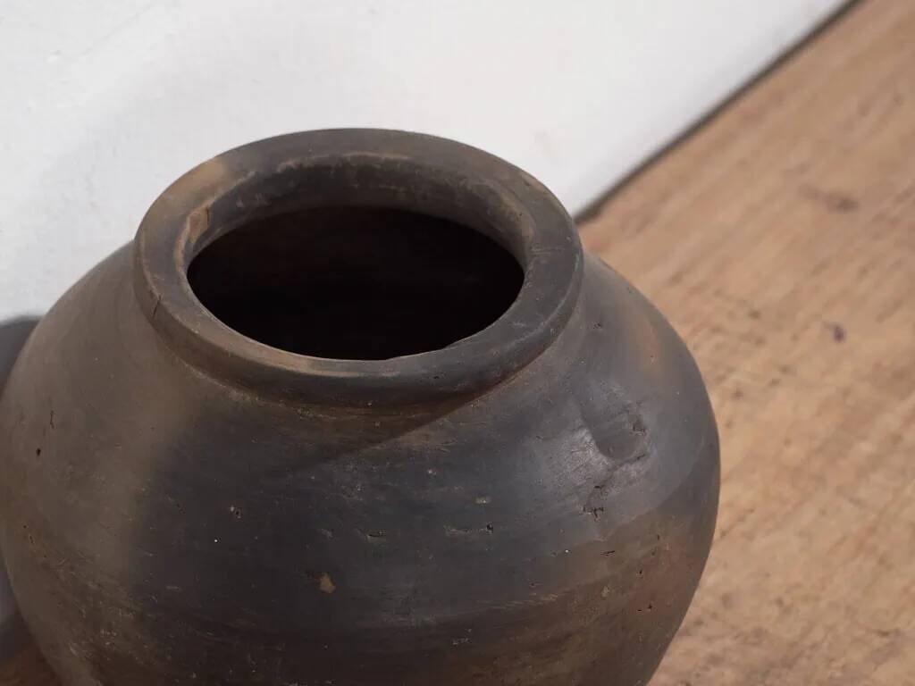 Round antique vase (c.1900) #18