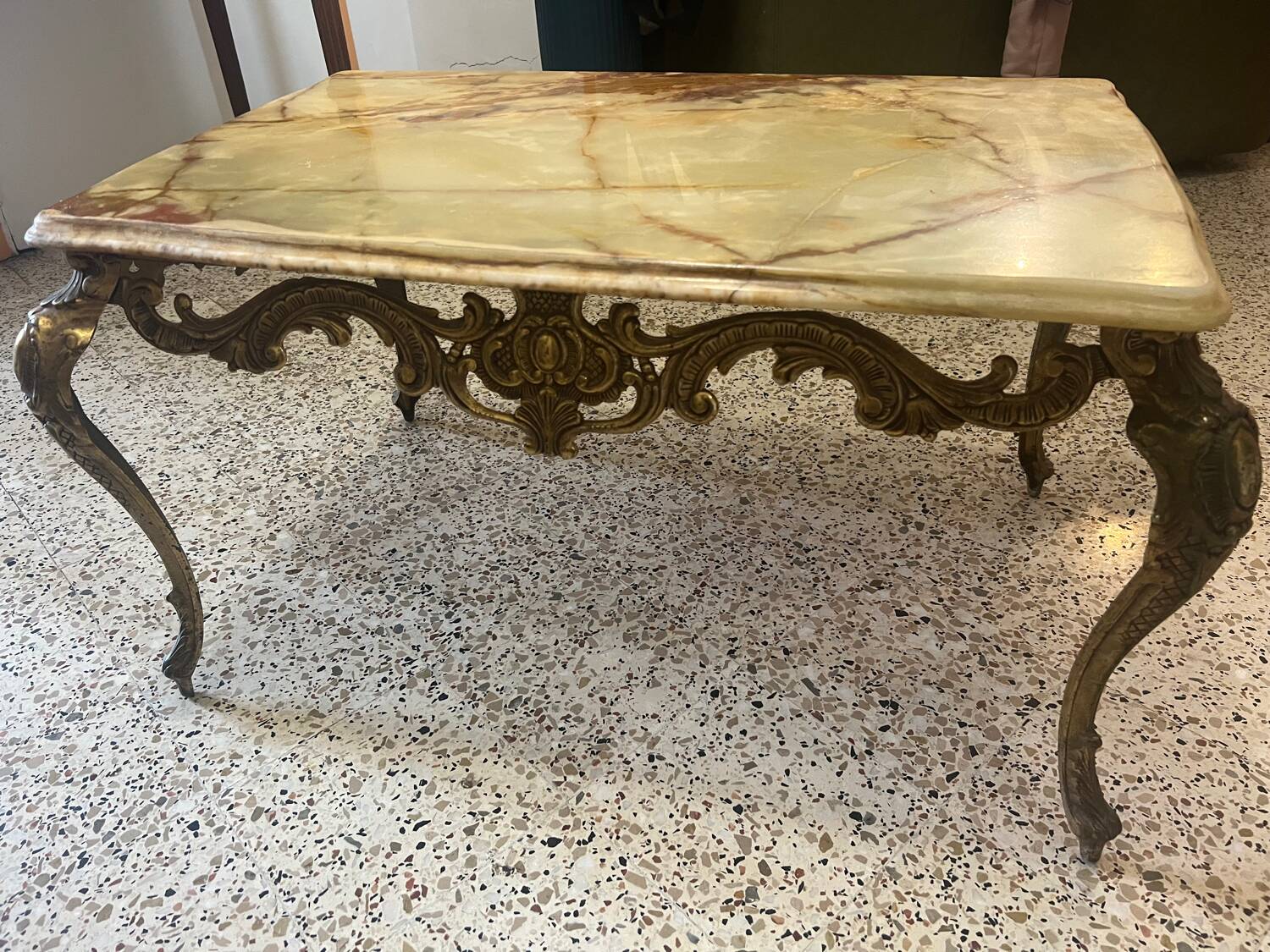 Table basse en Onyx