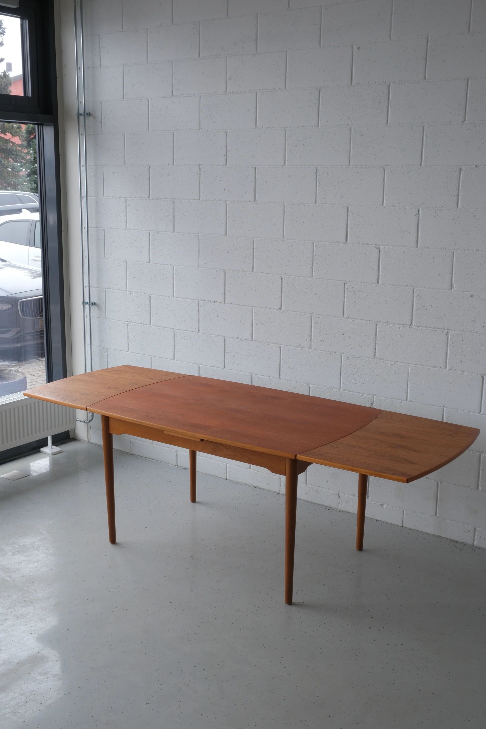 Table à manger en chêne danois et teck