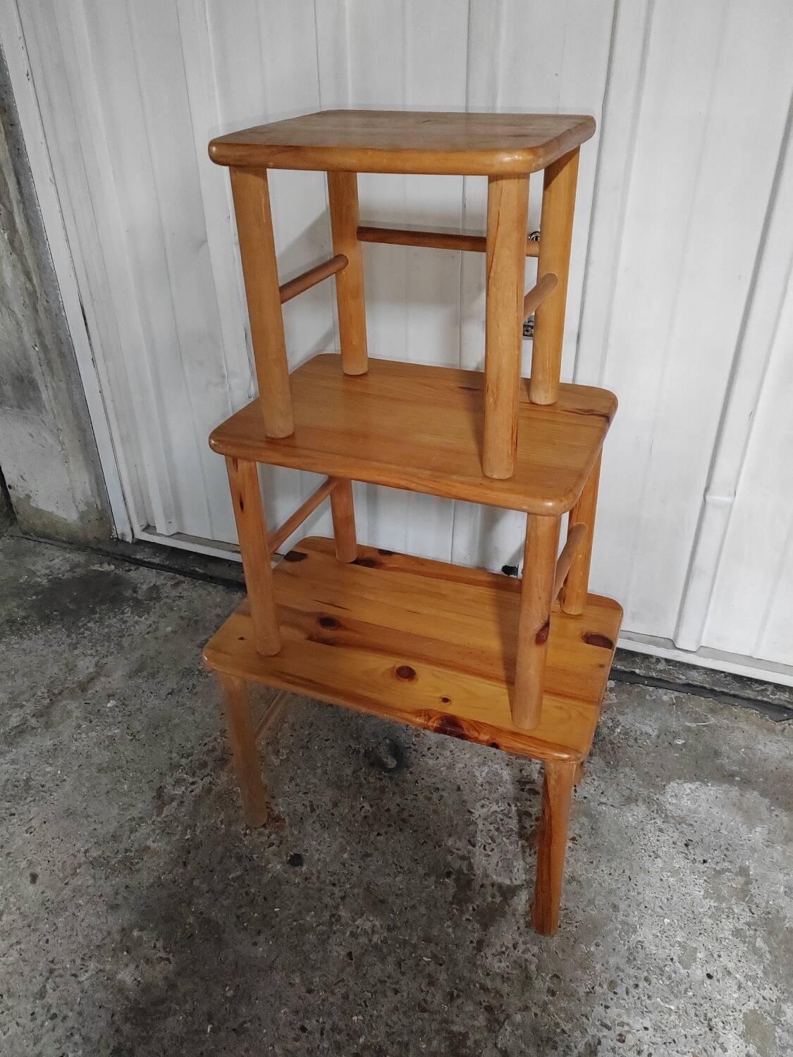 Nest of tables, pine, 1980s.