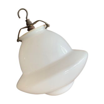 Opaline suspension