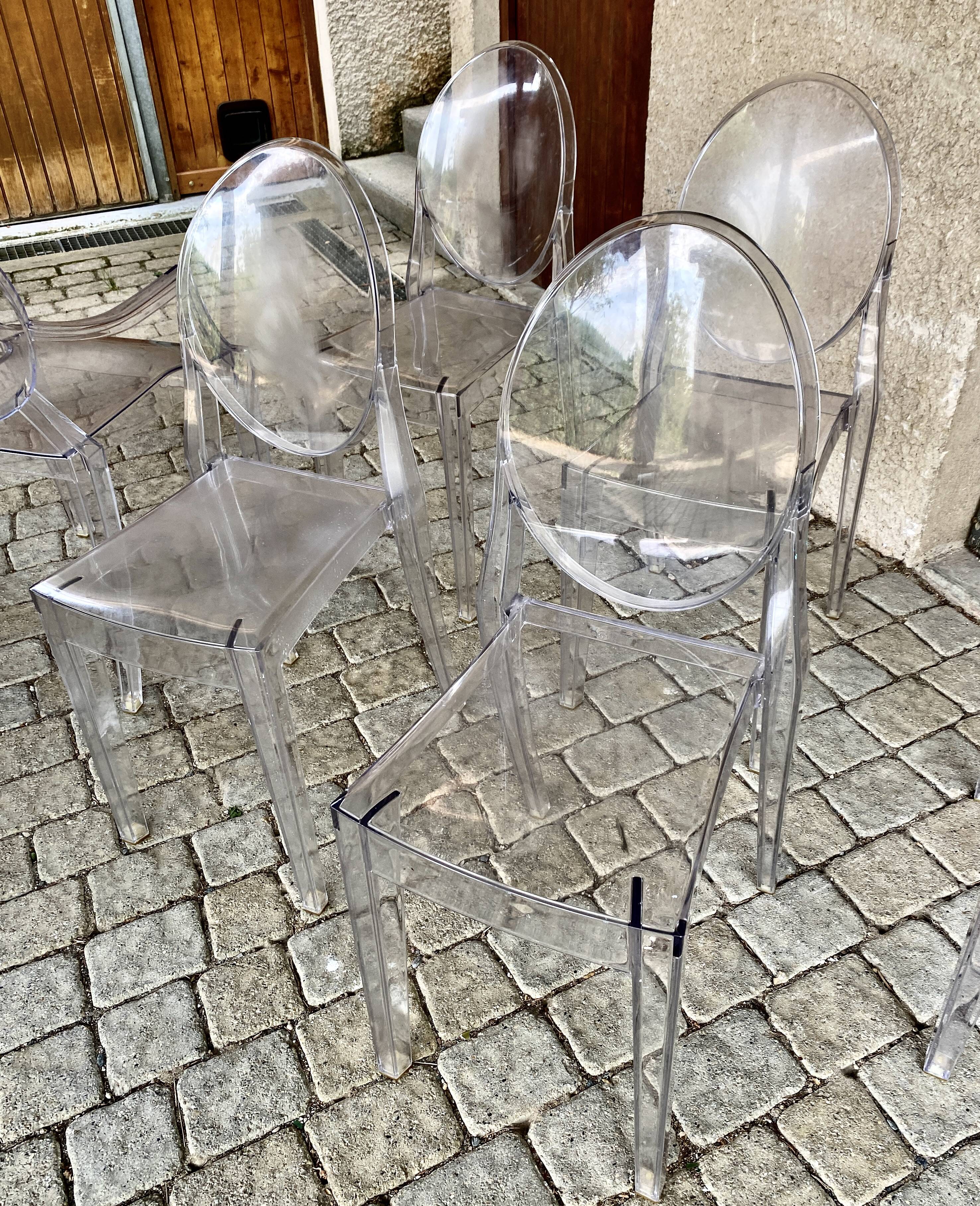 4 Victoria Ghost Chairs And 2 Louis Ghost Armchairs By Philipe Stark For Kartell