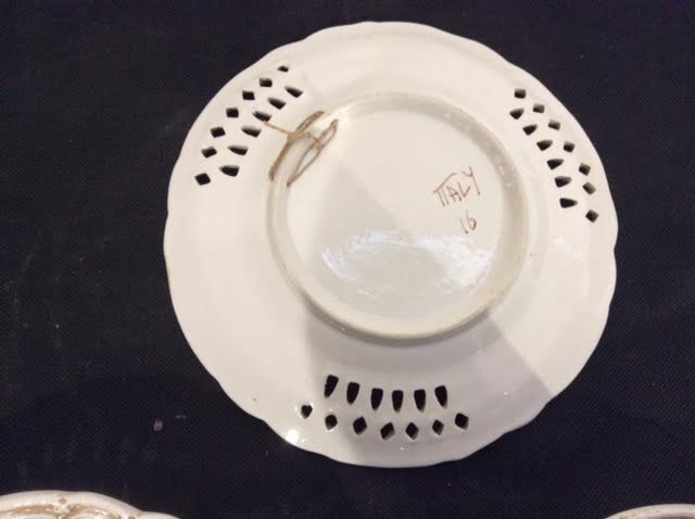 Set of 3 openwork ceramic plates