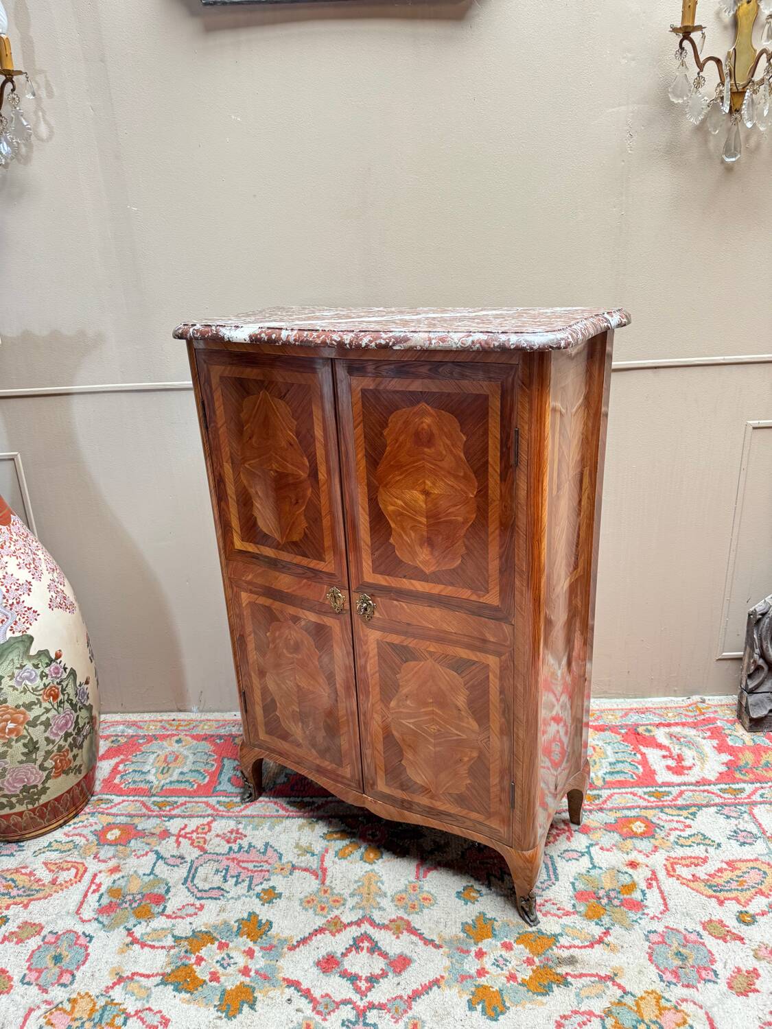 Armoire en marqueterie de style Louis XV, époque Napoléon III XIX eme